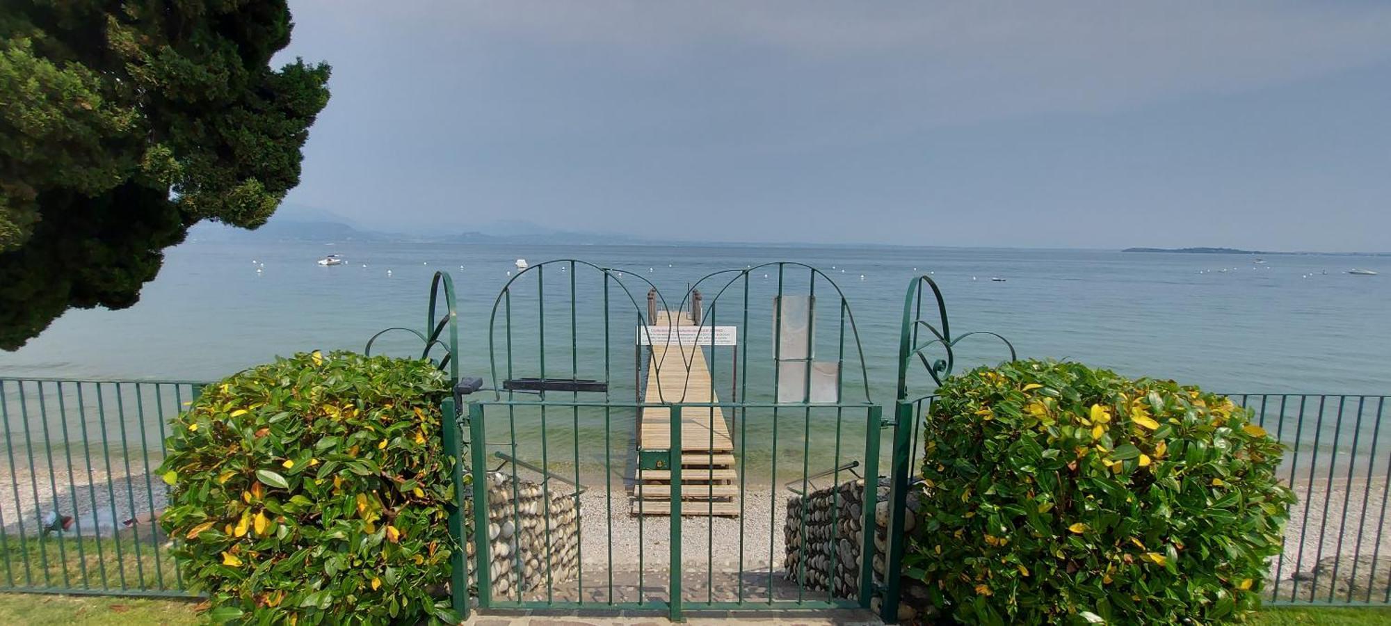 Hotel Florence Manerba del Garda Pokoj fotografie