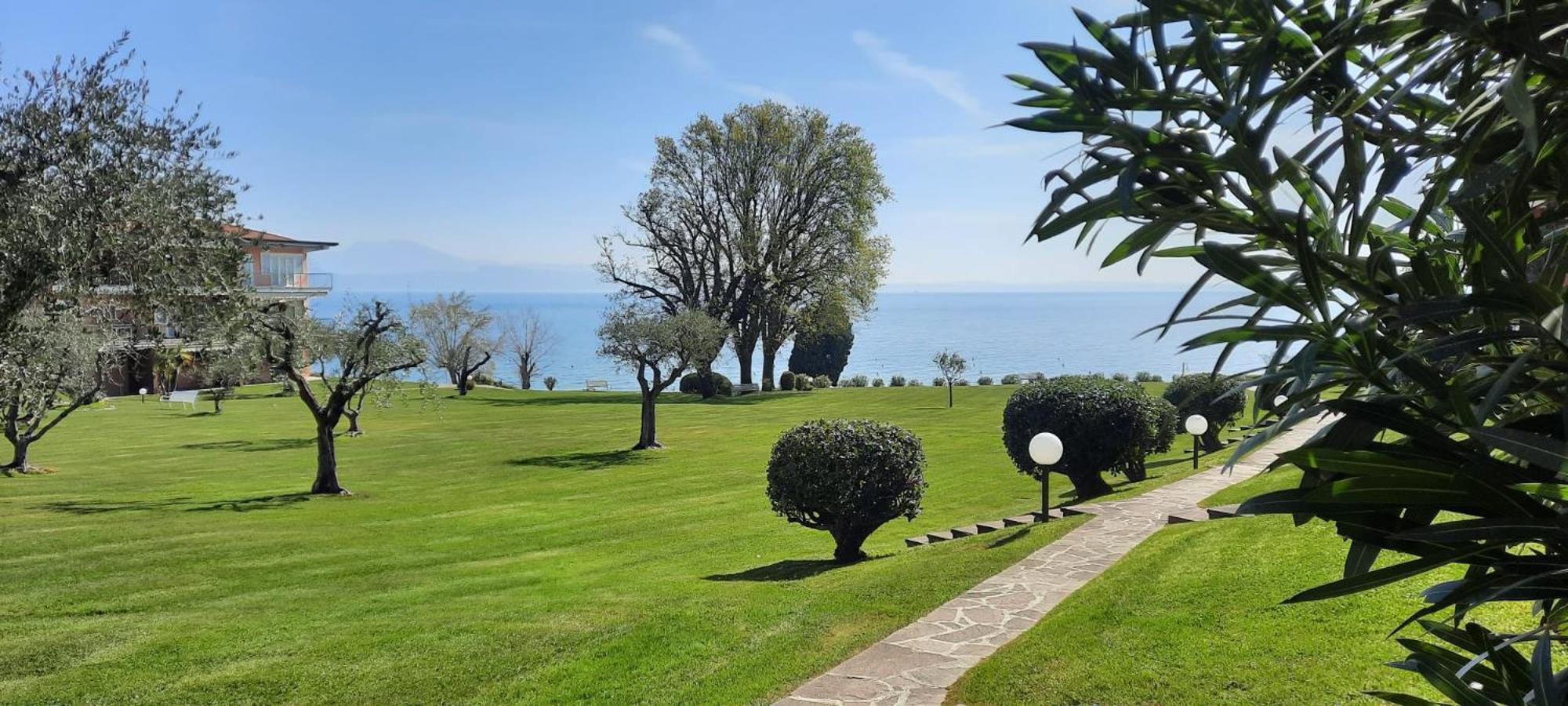Hotel Florence Manerba del Garda Pokoj fotografie