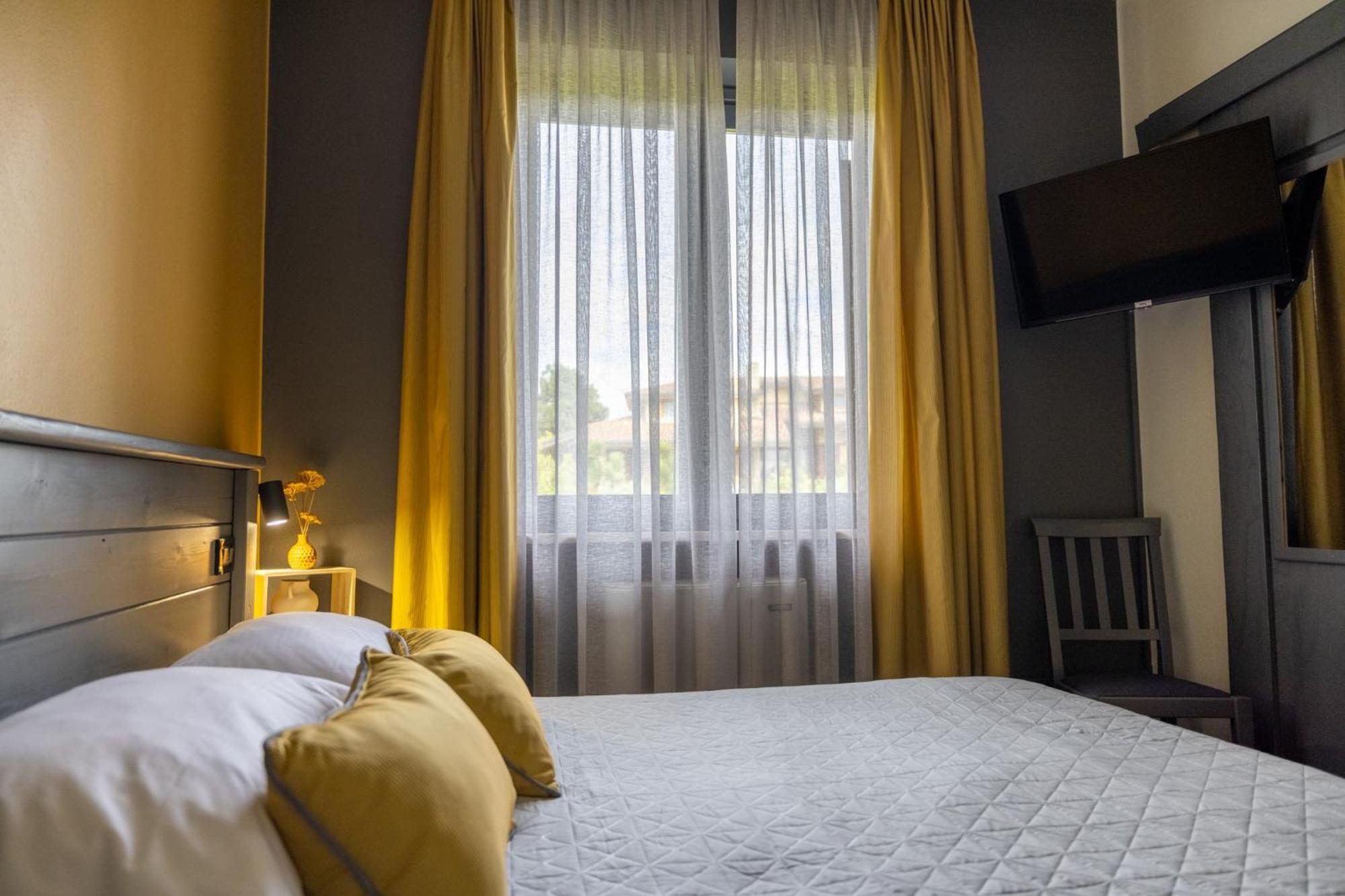 Hotel Florence Manerba del Garda Exteriér fotografie