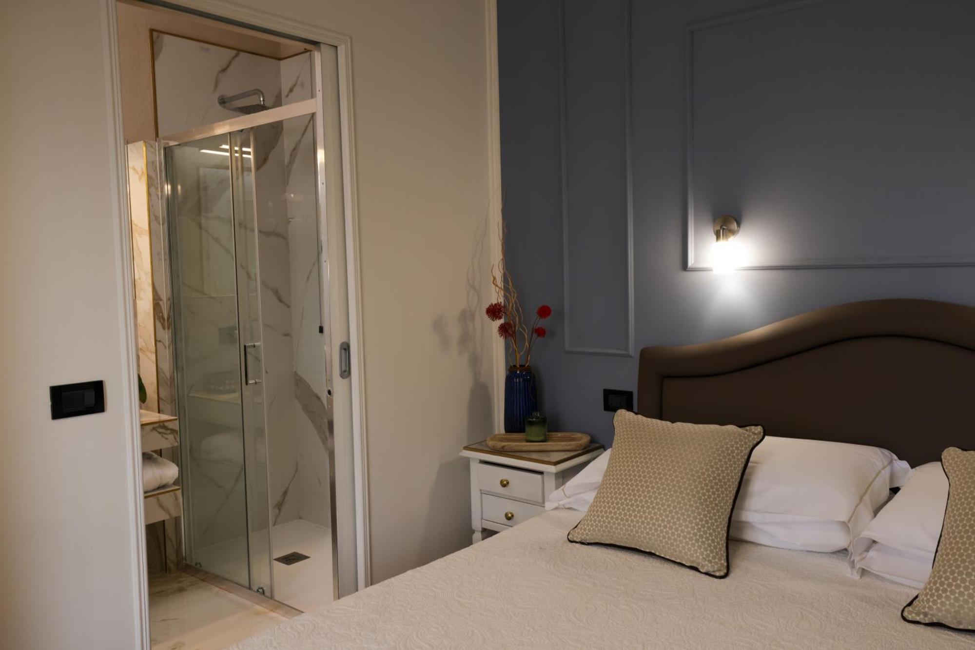 Hotel Florence Manerba del Garda Pokoj fotografie